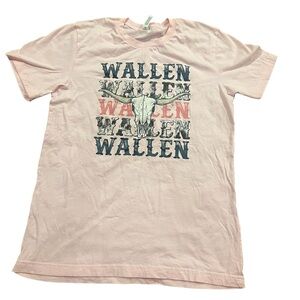 Wallen Graphic Tee - Pink medium